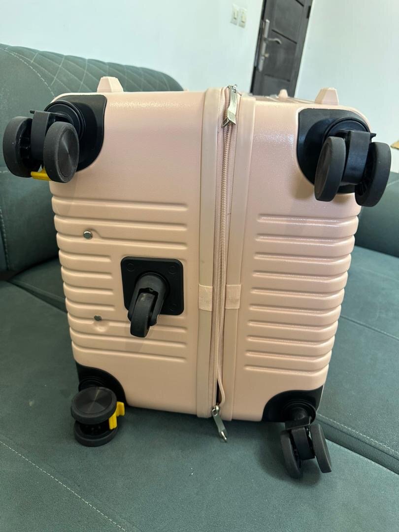 Smart USB Luggage