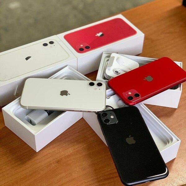 IPHONE 11 JUSTE DESCELLÉ 