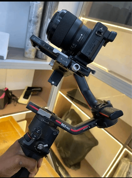 Stabilisateur de caméra DJI RS3 Pro