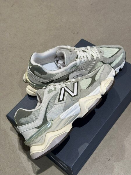 New balance 9060