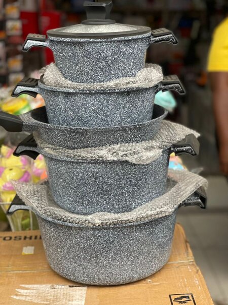 Elegant granite cooking utensi