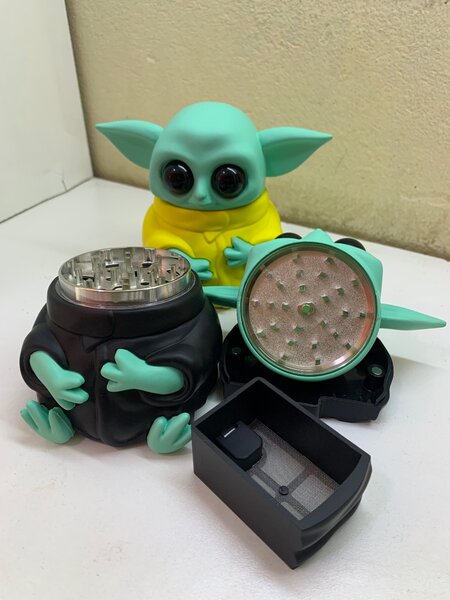 Baby yoda crasher