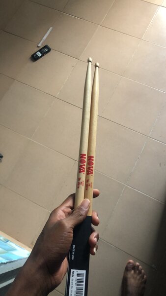 Baguettes de batterie Nova