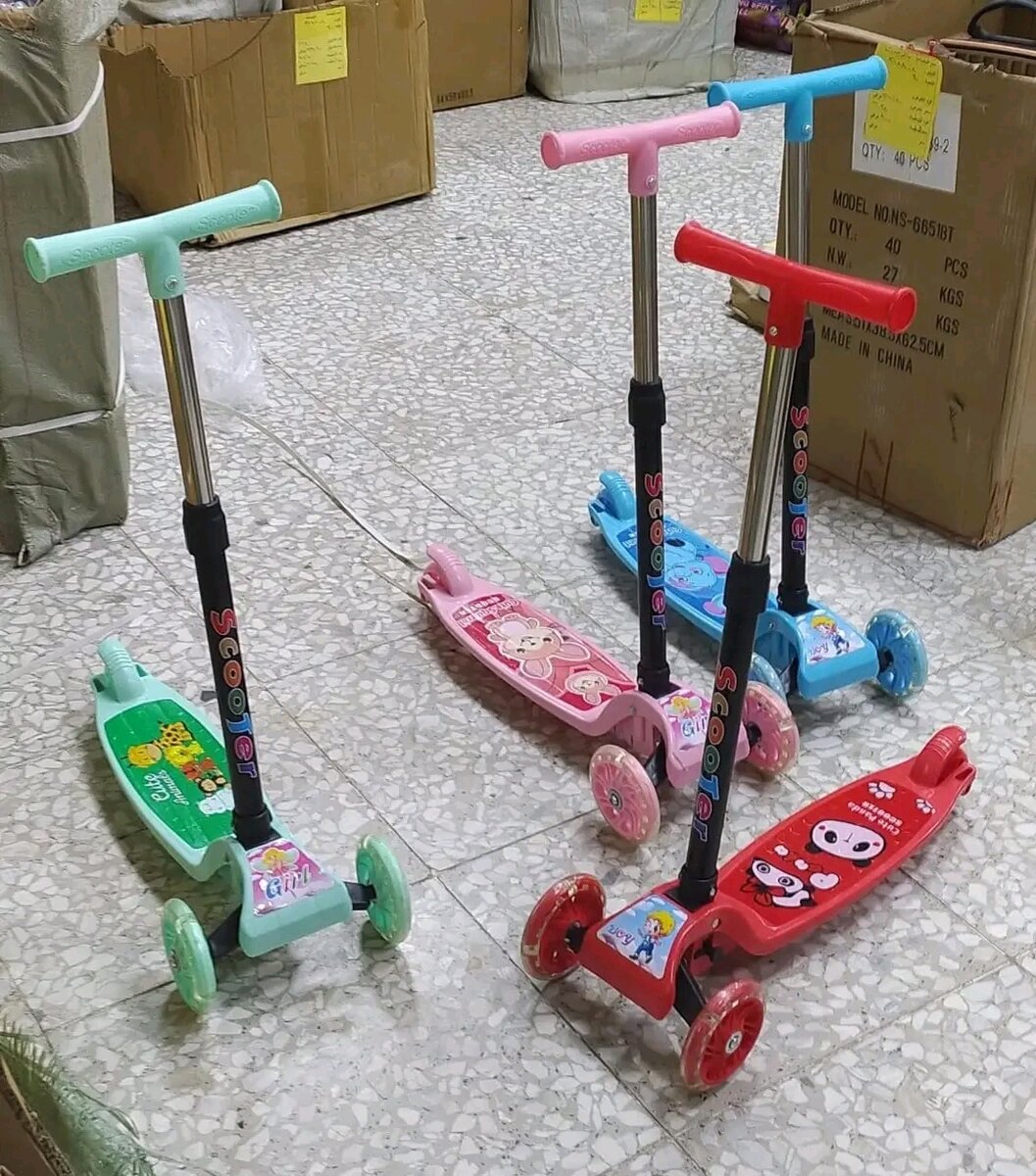 Trottinettes Enfant Colorées