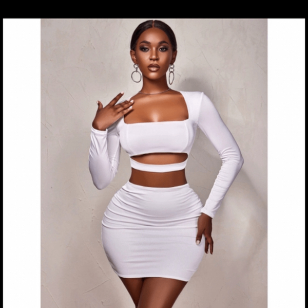 Robe moulante blanche élégante