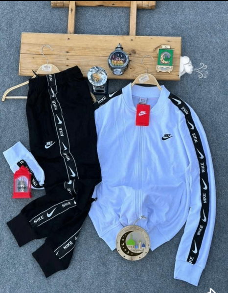 Ensemble survêtement Nike homme bleu et noir