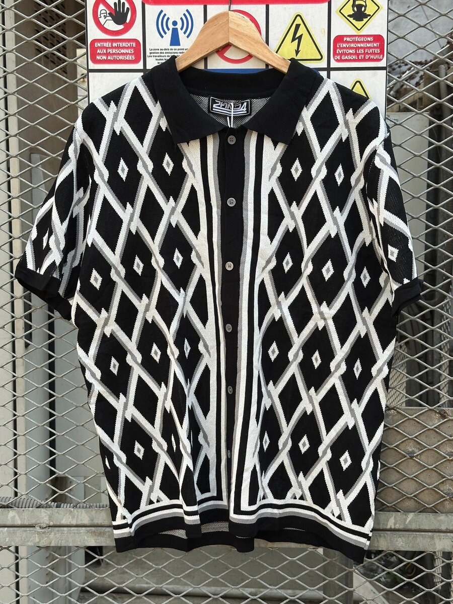 Polo rayé élégant pour hommes