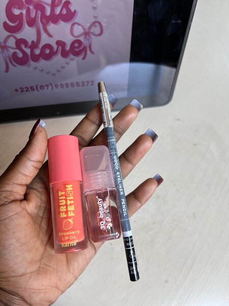 Fluid Lipstick et Eye Liner Kat Von D