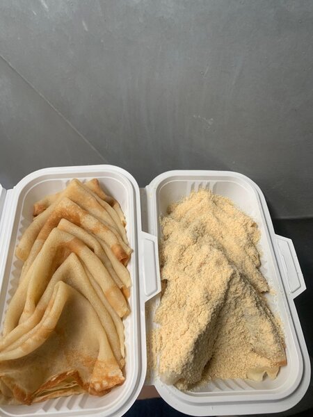 Crêpes nature , chocolat