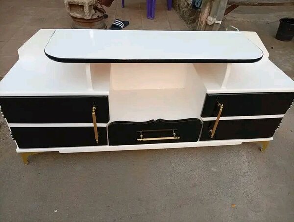 Meuble TV moderne en bois - Élégant et fonctionnel