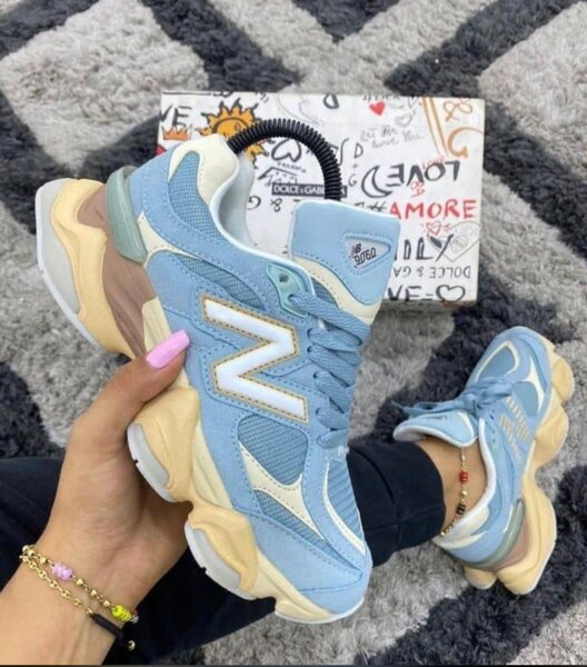 New Balance 9060