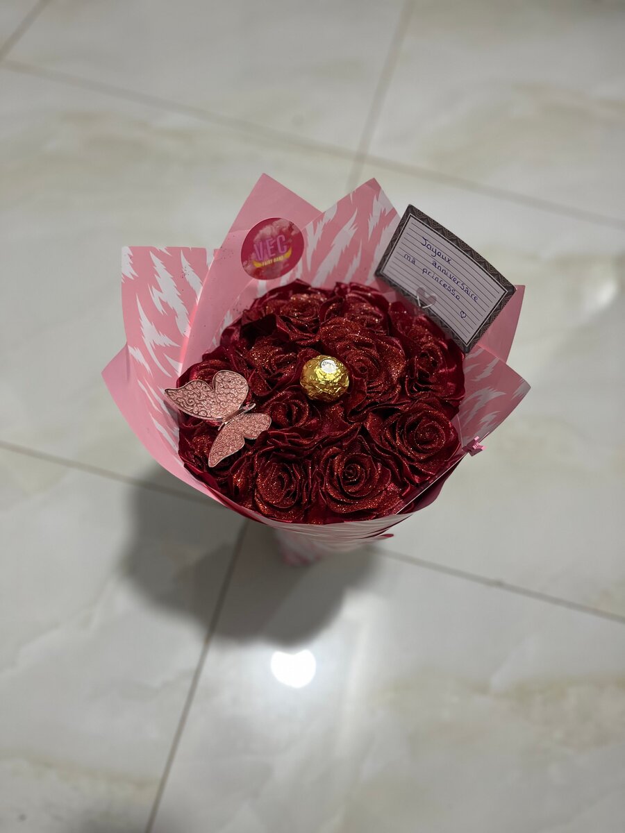 Bouquet de roses artificielles