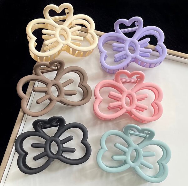 Pinces à cheveux papillon