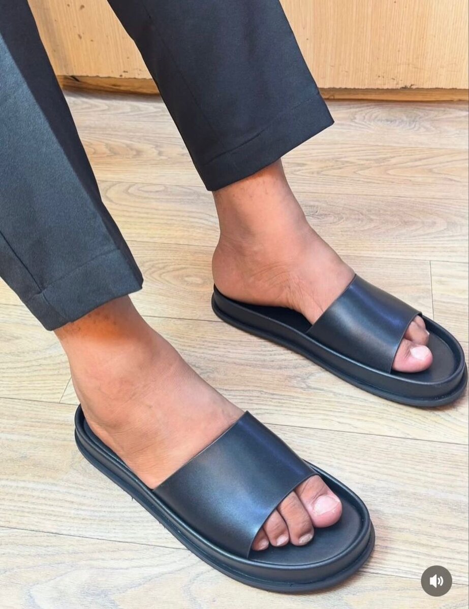 Sandales plates pour homme