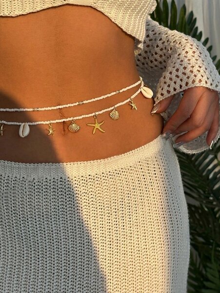 Chaîne de taille avec coquillages et étoiles de mer