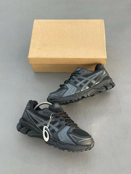 Chaussures de course noires