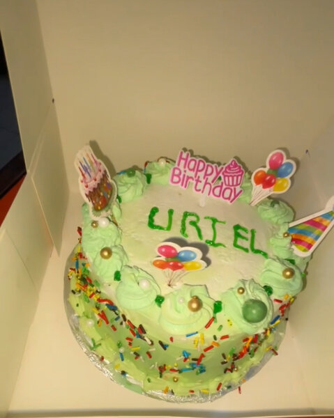 Gâteau d'anniversaire décoré