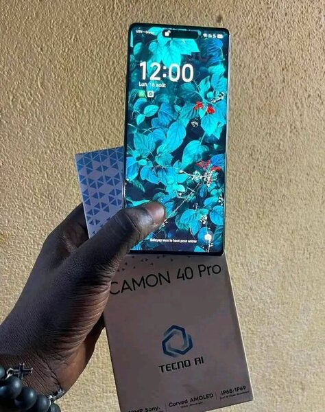 Tecno Camon 40 Pro