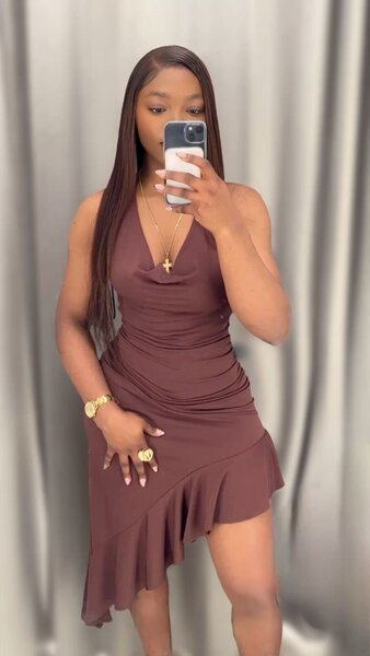 Robe asymétrique marron élégante