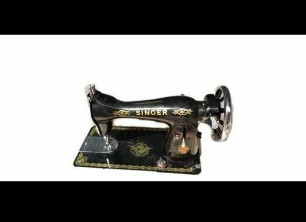 Machine à coudre mécanique Singer