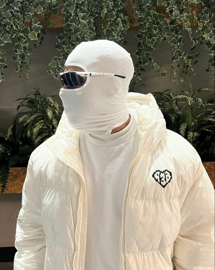 Cagoule multifonction en tissu respirant