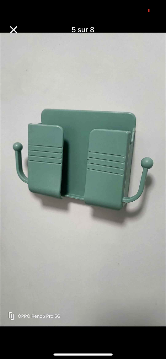 Porte-balais mural coloré