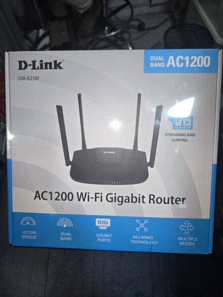 D-LINK AC1200 Gigabit Router