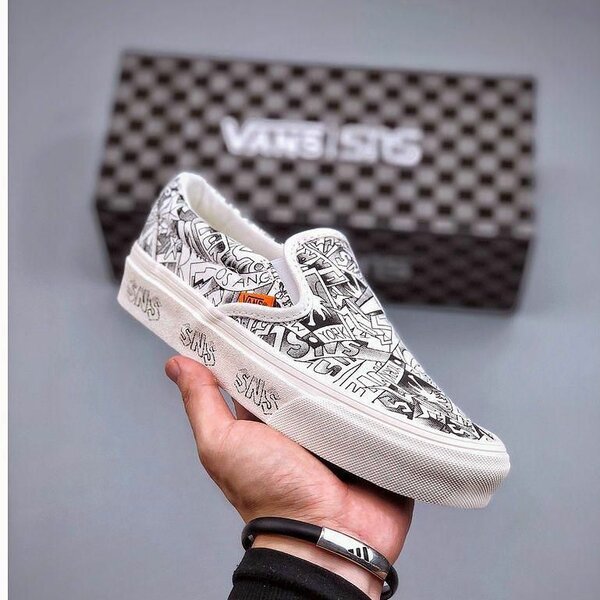 Chaussures Vans SNS blanches graffiti