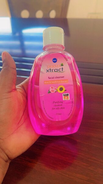 Facial cleanser Rose & sunflower extract