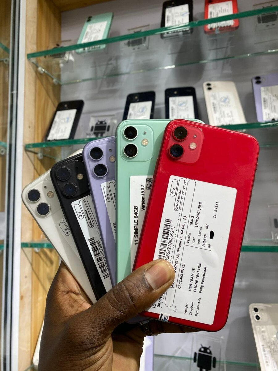 Smartphone Apple 11 - Couleurs Variées