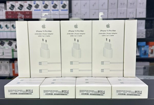 *Зарядное устройство на 35w USB-C Power Adapter*