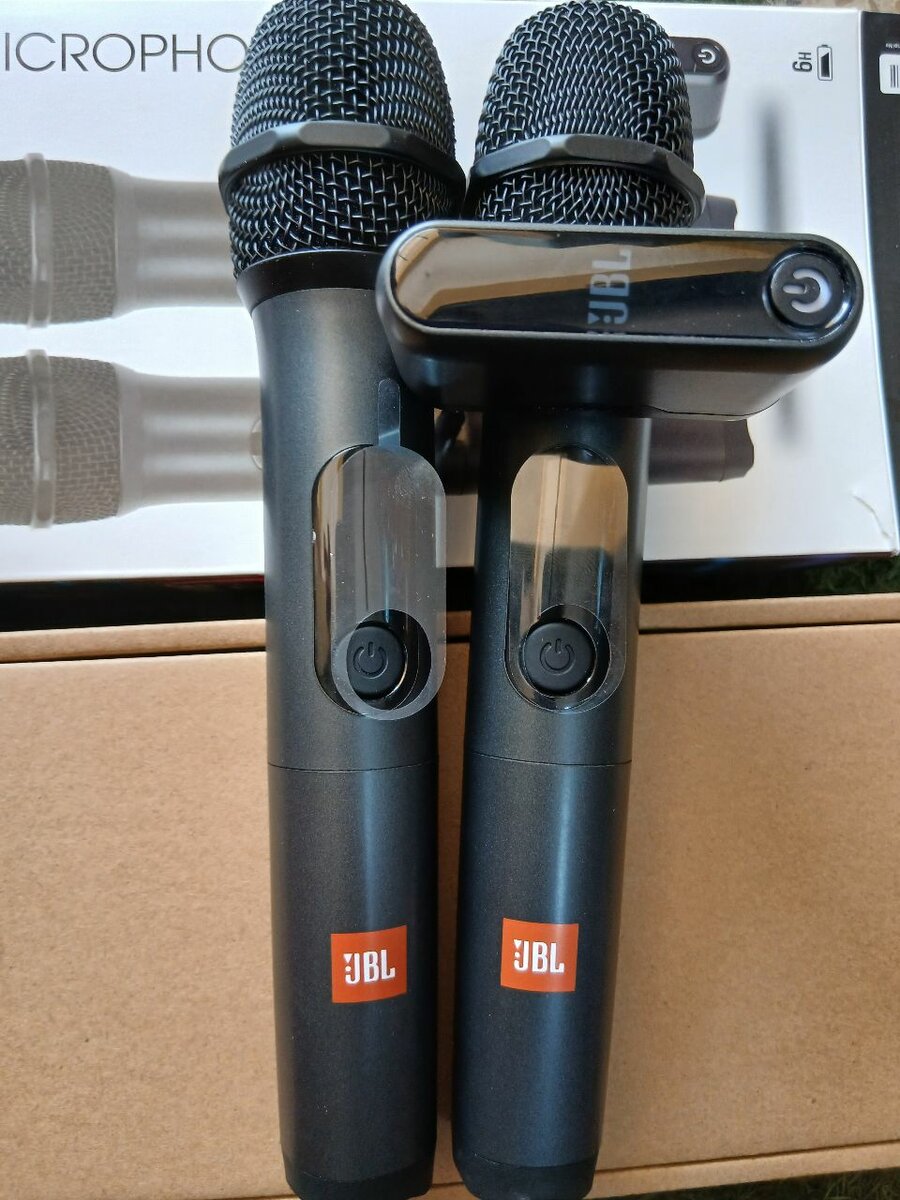 JBL microphones