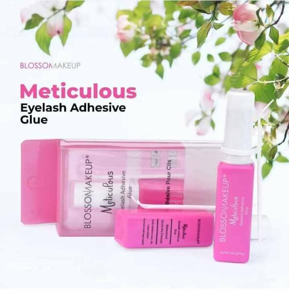 Colle à Cils Meticulous