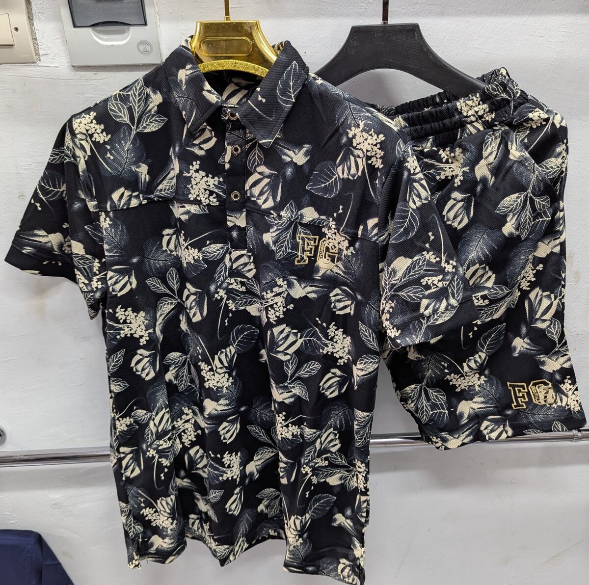 Set de vêtements fleuris pour hommes
