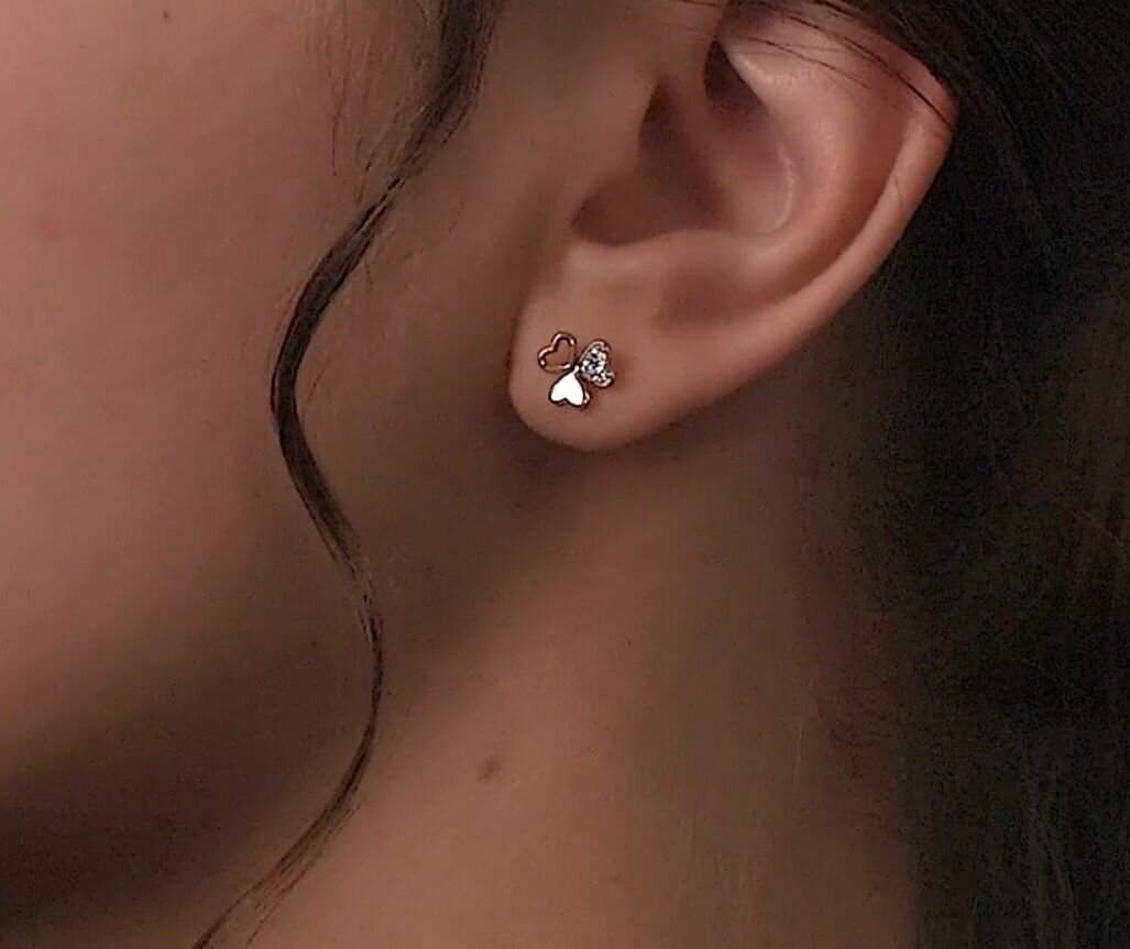 Золотые серьги с фианитом