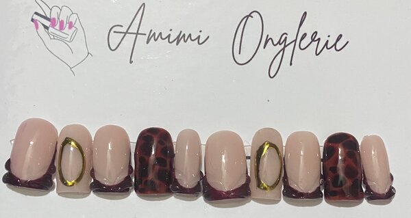 Ongles Acryliques Élégants