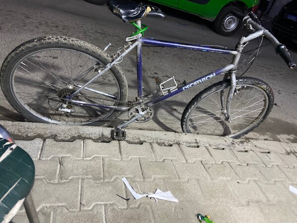 Vélo tout-terrain robuste