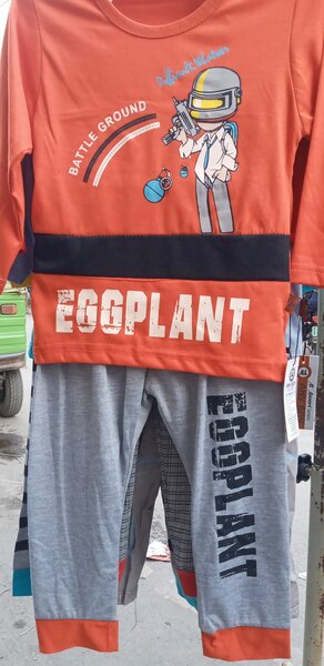 Sweatshirt and pants set