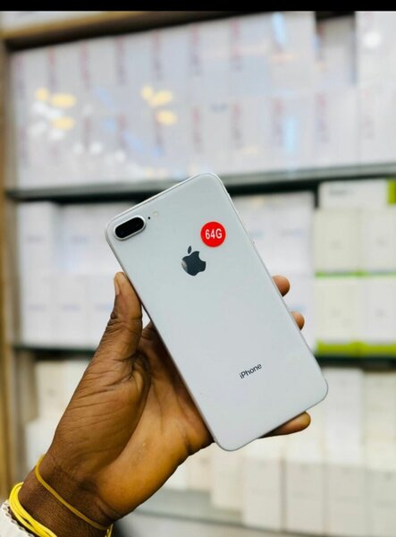 iPhone 8 Plus 64GB Argent