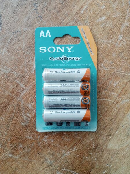 Piles rechargeables AA Sony