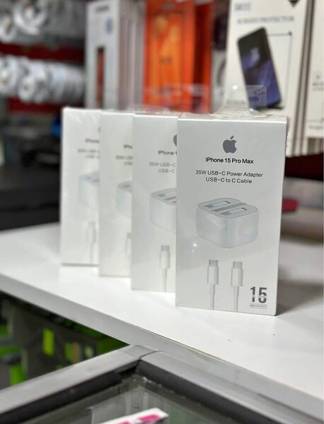 IPhone 15 Pro fast charging type c , 50w & 35w
