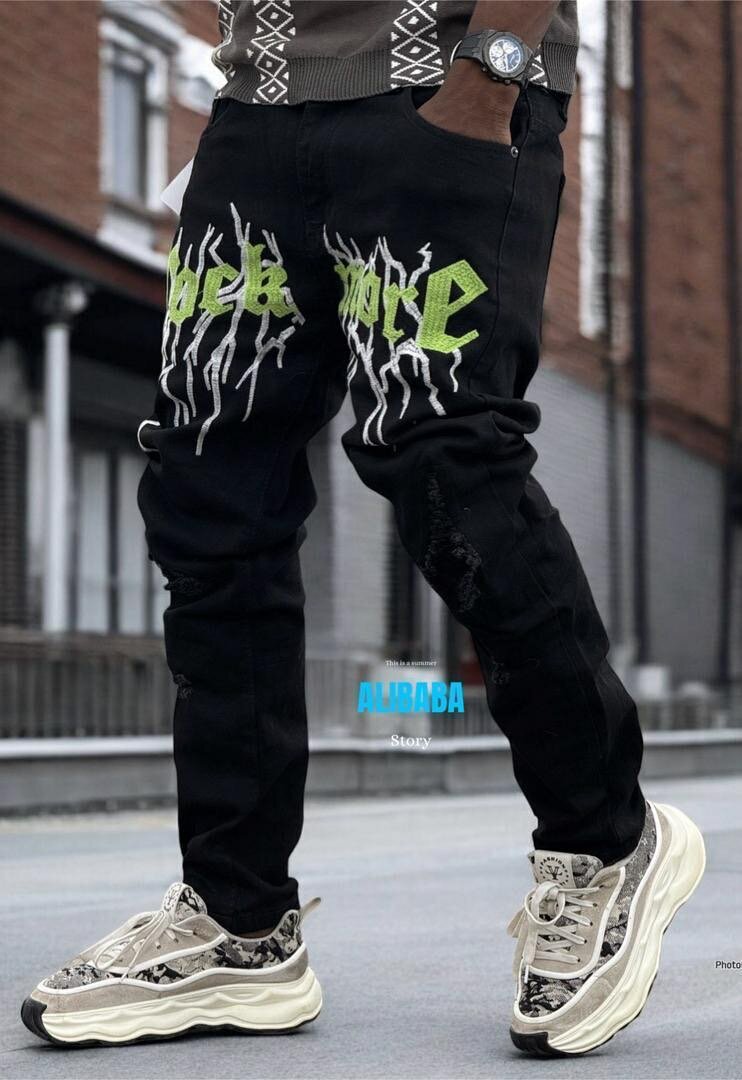 Trendy Men's Distressed Jeans