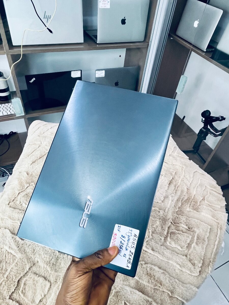 Asus Portable Laptop 14"