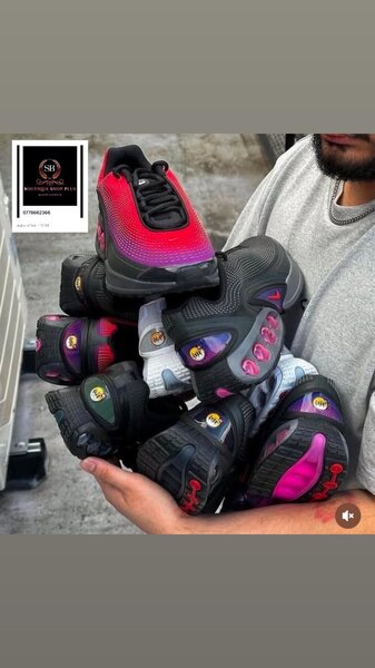 Basket Nike DN authentique avec sa boîte