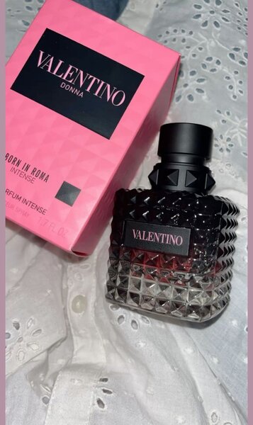 Valentino Born in Roma Parfum