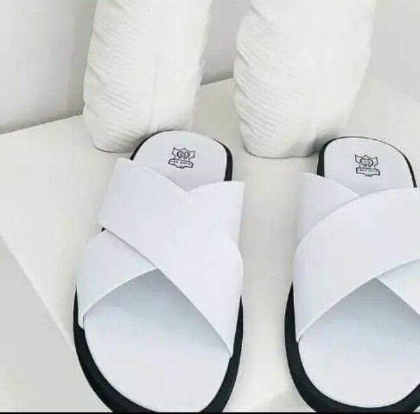 Sandales plates pour homme