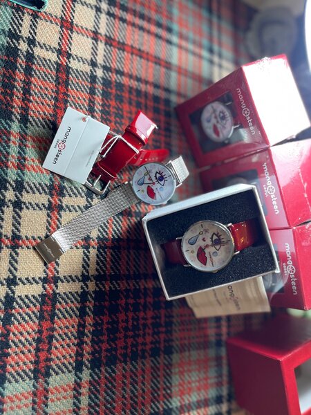 Mangosteen Jangmi watch