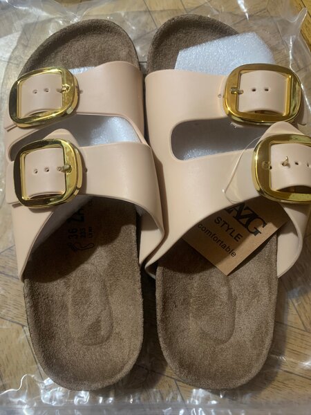 Sandales confortables à boucles