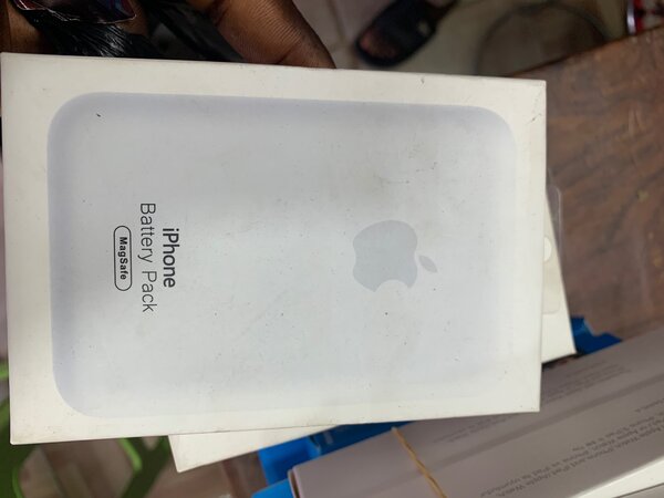 iPhone Wireless power bank