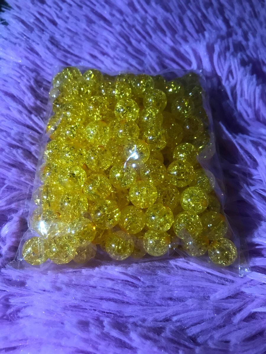 Perles en verre transparentes et colorées